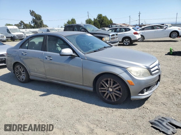 2008 Mercedes-Benz C 300 Sport z VIN WDDGF54X48F067023, wystawiony jako Copart lot #58864455 z przebiegiem 196 263 mil mil oraz Szkoda całkowita • Salvage title. Historia ofert i sprzedaży dostępna na DreamBid. Obrazek 4.