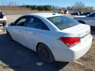 2014 Chevrolet Cruze 1LT with VIN 1G1PC5SB2E7260845, listed as a IAAI auction lot 41847899 with 87,720 mi miles. Bid and sale history available at carsss.com. Image 3.