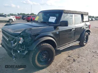 2022 Ford Bronco z VIN 1FMEE5BP3NLA74562, wystawiony jako IAAI lot #42338666 z przebiegiem 20 743 mil mil oraz . Historia ofert i sprzedaży dostępna na DreamBid. Obrazek 17.