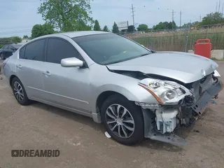 2012 Nissan Altima S z VIN 1N4AL2AP8CC143158, wystawiony jako IAAI lot #42351866 z przebiegiem 123 618 mil mil oraz . Historia ofert i sprzedaży dostępna na DreamBid. Obrazek 1.