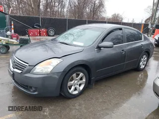 2008 Nissan Altima 2.5 with VIN 1N4AL21E58N408130, listed as a IAAI auction lot 41697109 with 229,544 mi miles. Bid and sale history available at carsss.com. Image 2.