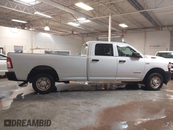 2022 Ram 2500 Tradesman with VIN 3C6UR4HJ0NG120662, listed as a IAAI auction lot 41488577 with 65,602 mi miles and . Bid and sale history available at DreamBid. Image 13.