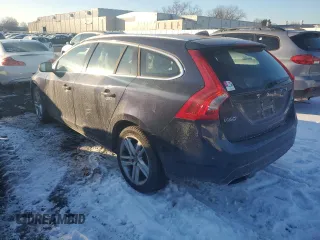 2015 Volvo V60 T5 Premier with VIN YV1612SK8F1269717, listed as a Copart auction lot 88541915 with 73,405 mi miles and Salvage Title. Bid and sale history available at carsss.com. Image 2.