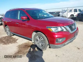 2017 Nissan Pathfinder SV with VIN 5N1DR2MMXHC650993, listed as a IAAI auction lot 41460677 with 176,033 mi miles. Bid and sale history available at carsss.com. Image 1.