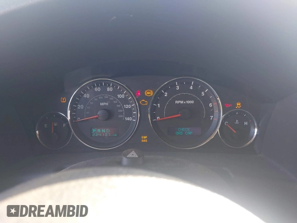 2007 Jeep Commander Sport z VIN 1J8HG48K37C647814, wystawiony jako IAAI lot #41428248 z przebiegiem 224 137 mil mil oraz . Historia ofert i sprzedaży dostępna na DreamBid. Obrazek 7.
