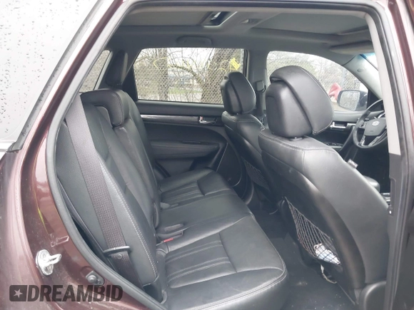 2013 Kia Sorento SX with VIN 5XYKWDA20DG370685, listed as a IAAI auction lot 42084027 with 1 mi miles. Bid and sale history available at carsss.com. Image 8.
