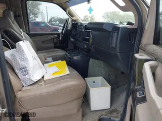 2017 GMC Savana Cargo Van with VIN 1GTW7AFG8H1120201, listed as a IAAI auction lot 41596866 with 1 mi miles. Bid and sale history available at carsss.com. Image 5.