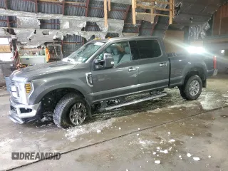 2018 Ford Super Duty F-250 SRW XL with VIN 1FT7W2B61JEB56093, listed as a Copart auction lot 43790435 with 45,111 mi miles and Salvage Title. Bid and sale history available at carsss.com. Image 1.