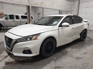 2019 Nissan Altima 2.5 Platinum with VIN 1N4BL4FW7KN304666, listed as a IAAI auction lot 41255237 with 36,863 mi miles. Bid and sale history available at carsss.com. Image 2.