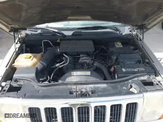 2008 Jeep Commander Sport with VIN 1J8HH48K08C200971, listed as a IAAI auction lot 42046063 with 232,501 mi miles. Bid and sale history available at carsss.com. Image 10.