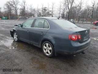 2009 Volkswagen Jetta Sedan SE with VIN 3VWRZ71K49M016683, listed as a IAAI auction lot 41530644 with NaN miles. Bid and sale history available at carsss.com. Image 3.