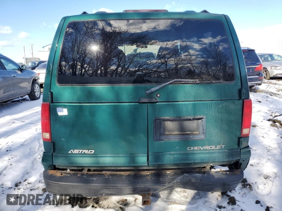 1998 Chevrolet Astro with VIN 1GNEL19WXWB111590, listed as a Copart auction lot 83527884 with 161,137 mi miles and Salvage Title. Bid and sale history available at carsss.com. Image 6.
