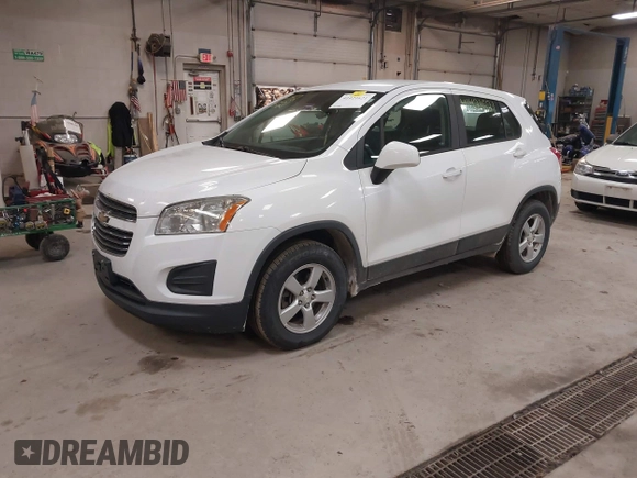2016 Chevrolet Trax LS with VIN 3GNCJNSB2GL279607, listed as a IAAI auction lot 41421621 with 51,581 mi miles. Bid and sale history available at carsss.com. Image 17.