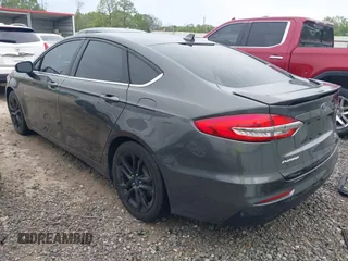 2019 Ford Fusion SE with VIN 3FA6P0HD1KR193748, listed as a IAAI auction lot 41889847 with 106,223 mi miles. Bid and sale history available at carsss.com. Image 3.