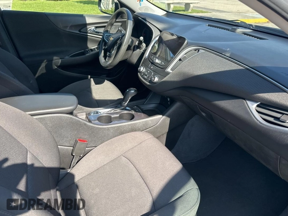 2019 Chevrolet Malibu LS z VIN 1G1ZB5ST1KF191460, wystawiony jako Copart lot #53805735 z przebiegiem 72 885 mil mil oraz Szkoda całkowita • Salvage title. Historia ofert i sprzedaży dostępna na DreamBid. Obrazek 5.