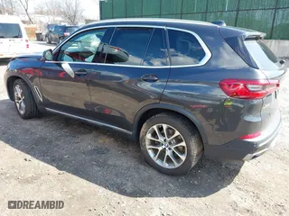2020 BMW X5 xDrive40i with VIN 5UXCR6C06LLL76494, listed as a IAAI auction lot 41872800 with 49,068 mi miles. Bid and sale history available at carsss.com. Image 3.
