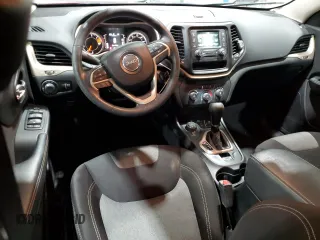 2017 Jeep Cherokee Sport with VIN 1C4PJMAB0HW504625, listed as a Copart auction lot 84867194 with 46,966 mi miles and Salvage Title. Bid and sale history available at carsss.com. Image 8.