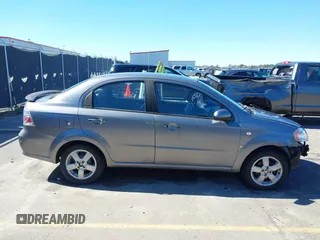 2008 Chevrolet Aveo LT z VIN KL1TG56648B177918, wystawiony jako IAAI lot #41575526 z przebiegiem 178 725 mil mil oraz . Historia ofert i sprzedaży dostępna na DreamBid. Obrazek 13.