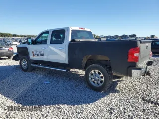 2014 Chevrolet Silverado 1500 with VIN M11099R247K100323, listed as a Copart auction lot 74761004 with 116,390 mi miles and Clean Title. Bid and sale history available at DreamBid. Image 2.