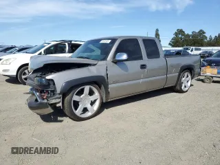 2001 Chevrolet Silverado 1500 LT with VIN 1GCEC19T01Z328774, listed as a Copart auction lot 51870105 with Not Provided miles and Salvage Title. Bid and sale history available at DreamBid. Image 1.