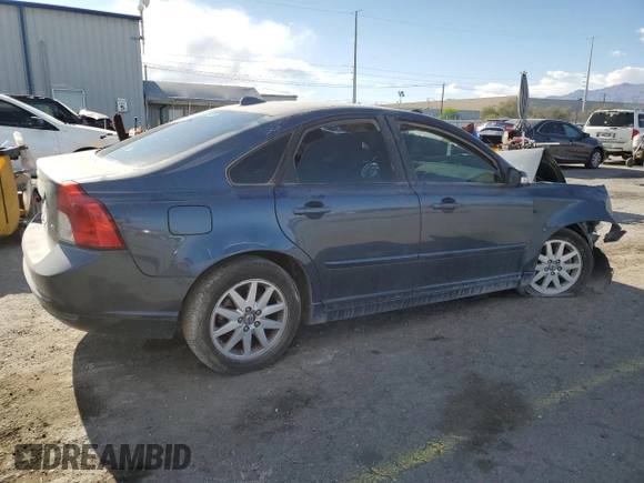 2008 Volvo S40 2.4L z VIN YV1MS382482399976, wystawiony jako Copart lot #53999455 z przebiegiem Nie podano mil oraz Szkoda całkowita • Salvage title. Historia ofert i sprzedaży dostępna na DreamBid. Obrazek 3.