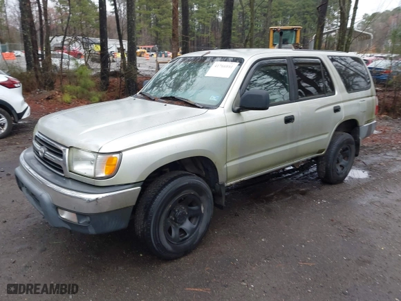 2000 Toyota 4Runner with VIN JT3GM84R3Y0057643, listed as a IAAI auction lot 41766891 with 269,809 mi miles. Bid and sale history available at carsss.com. Image 2.