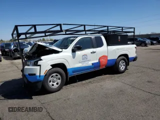 2024 Nissan Frontier S с VIN 1N6ED1CLXRN655690, выставлен на аукционе Copart как лот 89017835 с пробегом 2 061 миль миль и Списание • Salvage title. История ставок и продаж доступна на DreamBid. Изображение 1.