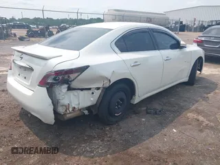 2013 Nissan Maxima SV z VIN 1N4AA5AP0DC841188, wystawiony jako IAAI lot #42408083 z przebiegiem 120 939 mil mil oraz . Historia ofert i sprzedaży dostępna na DreamBid. Obrazek 4.