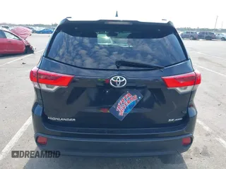 2018 Toyota Highlander SE z VIN 5TDJZRFH9JS551134, wystawiony jako IAAI lot #41904789 z przebiegiem 176 321 mil mil oraz . Historia ofert i sprzedaży dostępna na DreamBid. Obrazek 16.
