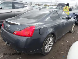 2010 Infiniti G37 Coupe x with VIN JN1CV6EL9AM151002, listed as a IAAI auction lot 42035688 with 209,757 mi miles. Bid and sale history available at carsss.com. Image 4.