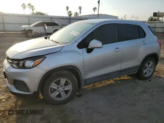 2022 Chevrolet Trax LS z VIN KL7CJKSMXNB522469, wystawiony jako Copart lot #53355195 z przebiegiem 22 849 mil mil oraz Szkoda całkowita • Salvage title. Historia ofert i sprzedaży dostępna na DreamBid. Obrazek 1.