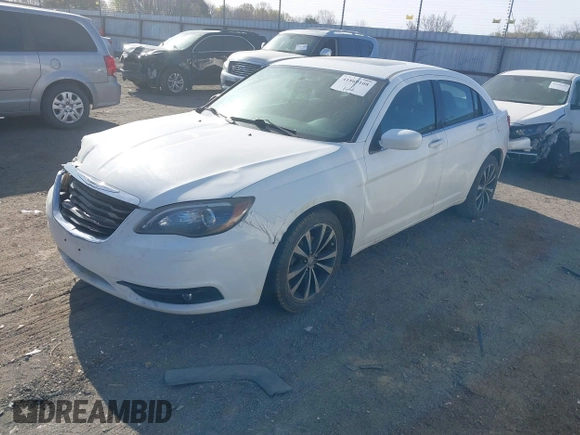 2011 Chrysler 200 S with VIN 1C3BC8FG3BN598176, listed as a IAAI auction lot 41869108 with 186,793 mi miles. Bid and sale history available at carsss.com. Image 2.