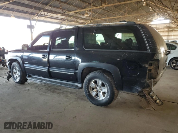 2000 Chevrolet Suburban LT with VIN 3GNFK16T3YG155880, listed as a Copart auction lot 86637484 with 232,678 mi miles and Salvage Title. Bid and sale history available at carsss.com. Image 2.
