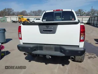 2016 Nissan Frontier SV z VIN 1N6AD0ER8GN782851, wystawiony jako IAAI lot #41731187 z przebiegiem 137 461 mil mil oraz . Historia ofert i sprzedaży dostępna na DreamBid. Obrazek 16.
