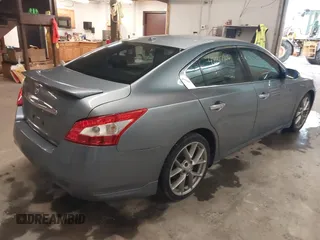 2011 Nissan Maxima SV z VIN 1N4AA5AP8BC849956, wystawiony jako IAAI lot #42317906 z przebiegiem 258 534 mil mil oraz . Historia ofert i sprzedaży dostępna na DreamBid. Obrazek 4.