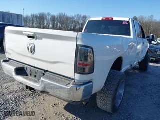 2018 Ram 2500 Tradesman with VIN 3C6UR5HJ0JG216906, listed as a IAAI auction lot 41409441 with 122,401 mi miles. Bid and sale history available at carsss.com. Image 4.