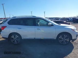 2018 Nissan Pathfinder SV with VIN 5N1DR2MN8JC618011, listed as a IAAI auction lot 41482884 with 113,915 mi miles. Bid and sale history available at carsss.com. Image 12.