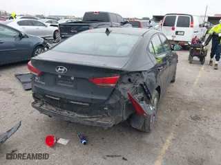 2017 Hyundai Elantra SE with VIN 5NPD84LFXHH140539, listed as a IAAI auction lot 41583020 with 112,035 mi miles. Bid and sale history available at carsss.com. Image 4.