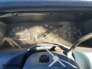 1995 Mercury Sable GS with VIN 1MELM50UXSG617772, listed as a Copart auction lot 86834064 with 120,994 mi miles and Salvage Title. Bid and sale history available at carsss.com. Image 9.
