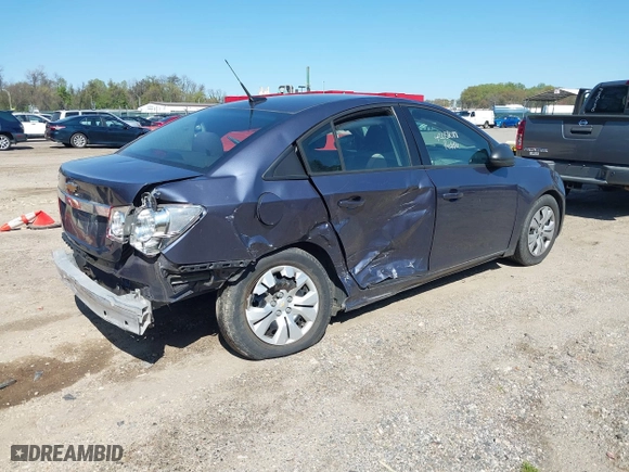 2013 Chevrolet Cruze LS with VIN 1G1PA5SH1D7314922, listed as a IAAI auction lot 42038088 with 121,811 mi miles. Bid and sale history available at carsss.com. Image 4.
