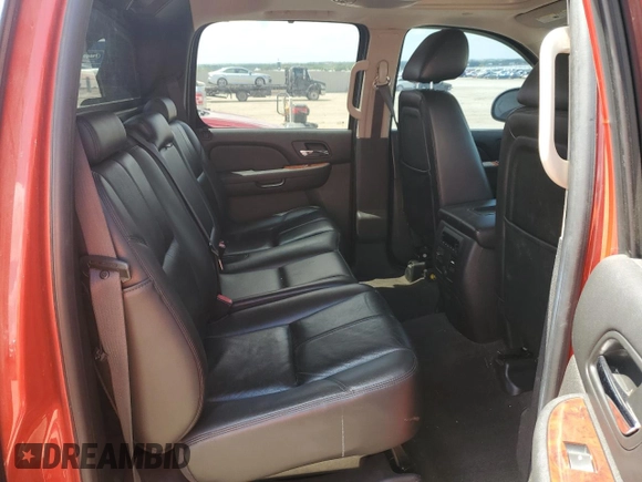 2010 Chevrolet Avalanche LT with VIN 3GNVKFE05AG157345, listed as a Copart auction lot 58083315 with 186,530 mi miles and Salvage title. Bid and sale history available at DreamBid. Image 10.