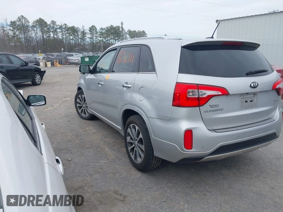 2015 Kia Sorento SX with VIN 5XYKWDA73FG633458, listed as a IAAI auction lot 41728711 with 74,160 mi miles. Bid and sale history available at carsss.com. Image 3.