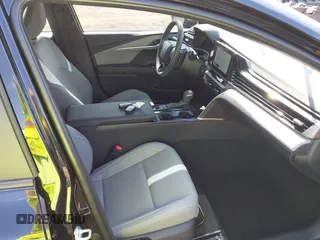 2025 Toyota Camry LE with VIN 4T1DAACK8SU087087, listed as a IAAI auction lot 41786593 with 4,901 mi miles and . Bid and sale history available at DreamBid. Image 5.