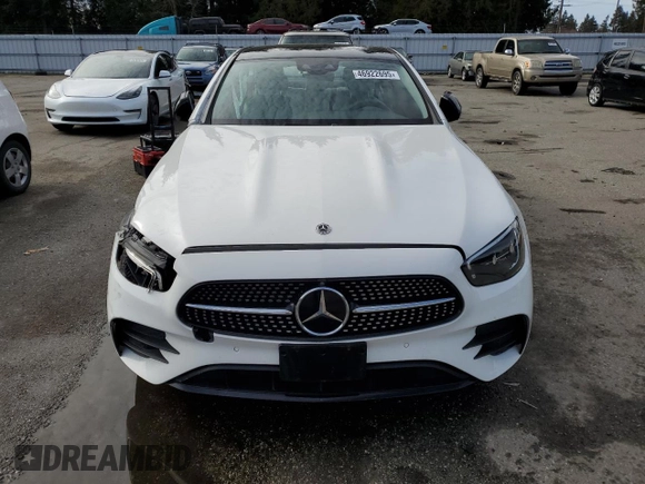 2023 Mercedes-Benz E 350 with VIN W1KZF8EB3PB150199, listed as a Copart auction lot 46922695 with 20,487 mi miles and Salvage Title. Bid and sale history available at DreamBid. Image 5.