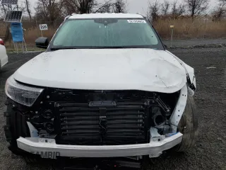 2024 Ford Explorer Limited with VIN 1FMSK7FH1RGA29645, listed as a Copart auction lot 52195485 with 30,464 mi miles and Salvage Title. Bid and sale history available at carsss.com. Image 5.