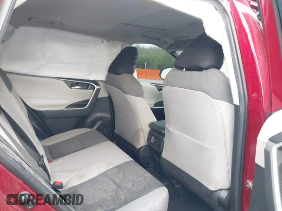 2020 Toyota RAV4 XLE with VIN 2T3W1RFV1LC052043, listed as a IAAI auction lot 42049165 with 116,628 mi miles and . Bid and sale history available at DreamBid. Image 8.