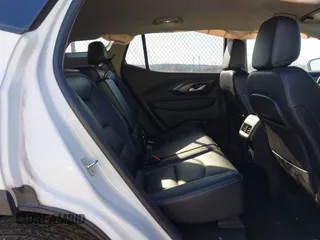 2023 GMC Terrain SLT z VIN 3GKALPEG5PL268358, wystawiony jako IAAI lot #41842764 z przebiegiem 23 989 mil mil oraz . Historia ofert i sprzedaży dostępna na DreamBid. Obrazek 8.