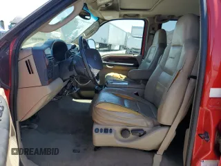 2005 Ford F-350 XL z VIN 1FTWW31P85EA70071, wystawiony jako Copart lot #57676315 z przebiegiem 165 758 mil mil oraz Szkoda całkowita • Salvage title. Historia ofert i sprzedaży dostępna na DreamBid. Obrazek 7.
