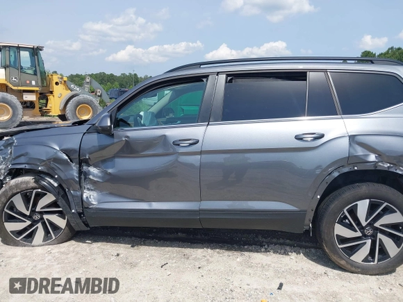 2025 Volkswagen Atlas SE with VIN 1V2HR2CA5SC501930, listed as a IAAI auction lot 42280025 with 8,026 mi miles and . Bid and sale history available at DreamBid. Image 14.