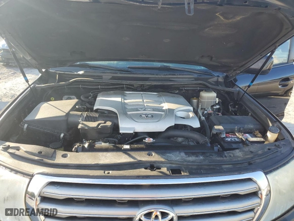2009 Toyota Land Cruiser with VIN JTMHY05J894002694, listed as a Copart auction lot 81108064 with 260,686 mi miles and Clean Title. Bid and sale history available at carsss.com. Image 12.